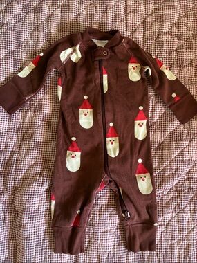 Hanna Andersson Brown Santa Print Kids One-Piece Pajama 3-6 months